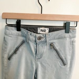 PAIGE light wash zipper detail skinny jeans sz 23